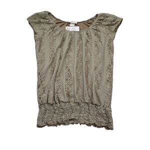 Lavish Shirt Womens M Beige Cap Sleeve Round Neck Pullover Lace Polyester Blouse